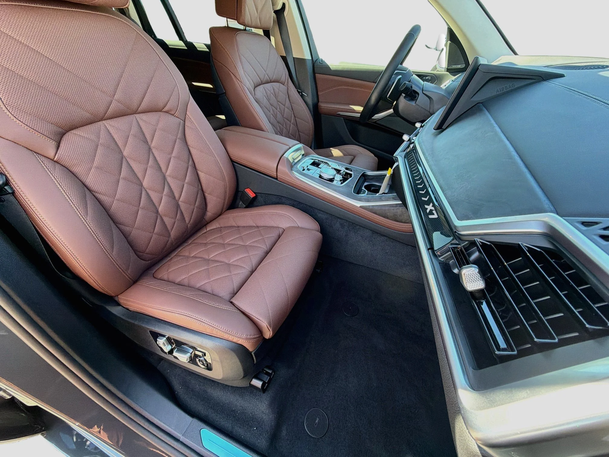 New 2027 Dravit Grey Metallic BMW xDrive40i image 16