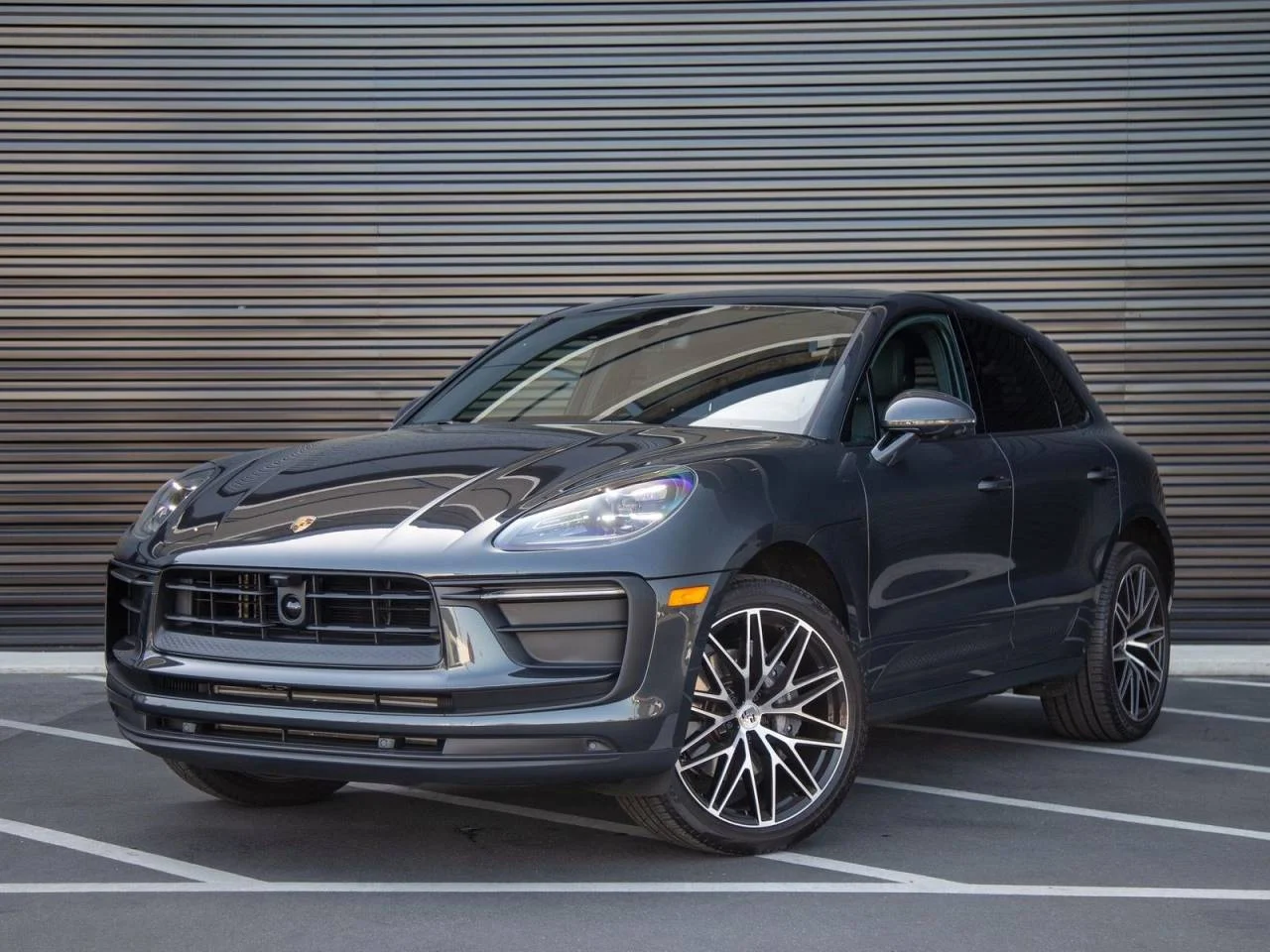 2024 Porsche Macan Base