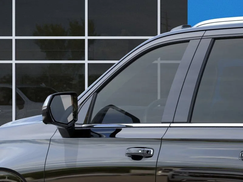 2025 Chevrolet Suburban Premier - Photo 12