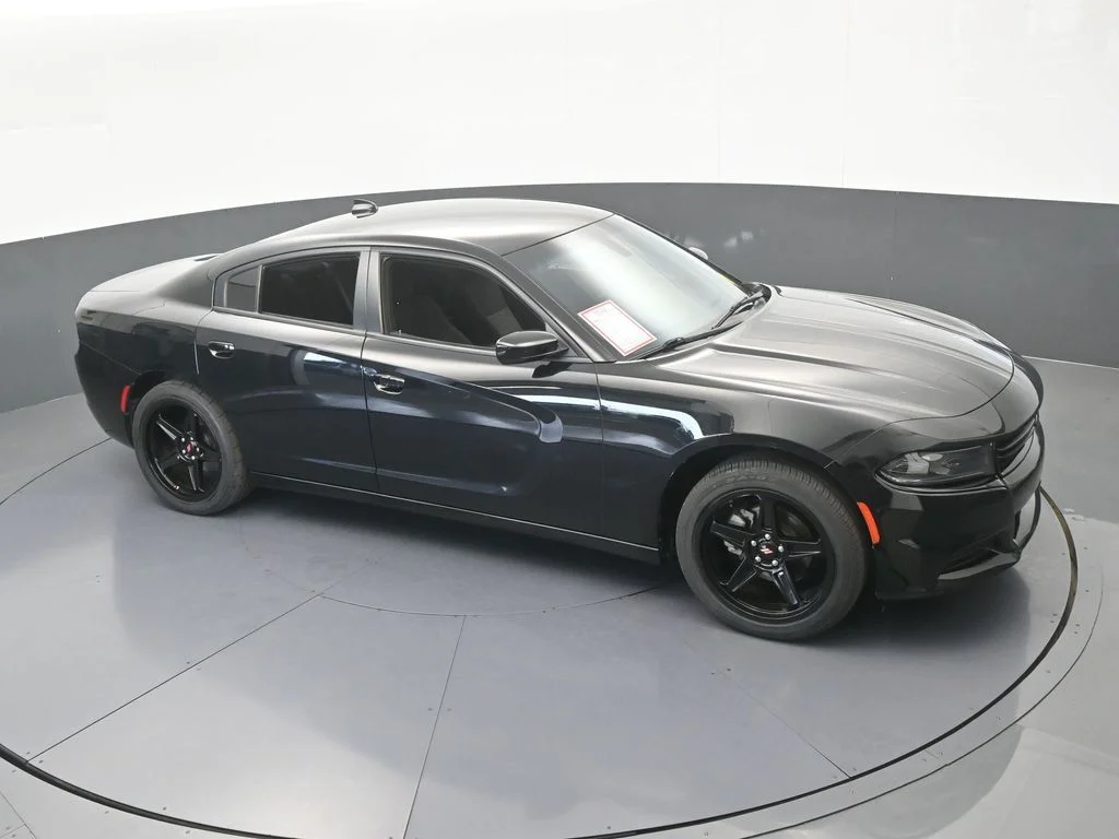 Used 2023 Pitch Black Clearcoat Dodge SXT image 46