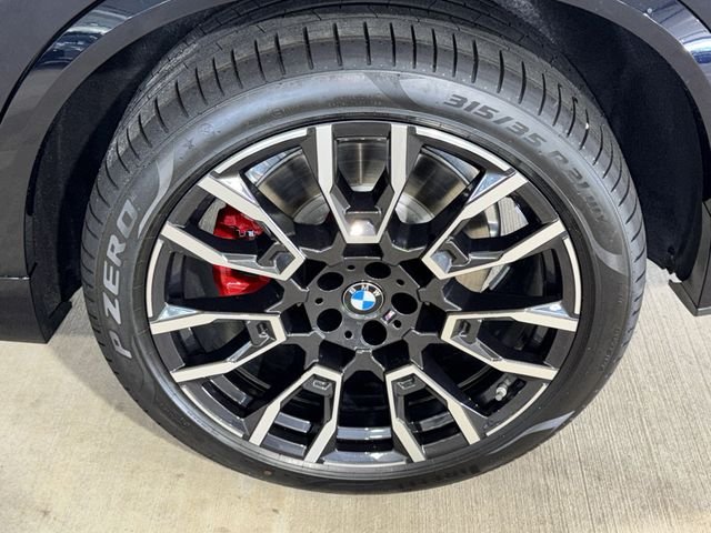 New 2026 Carbon Black Metallic BMW xDrive50e image 25