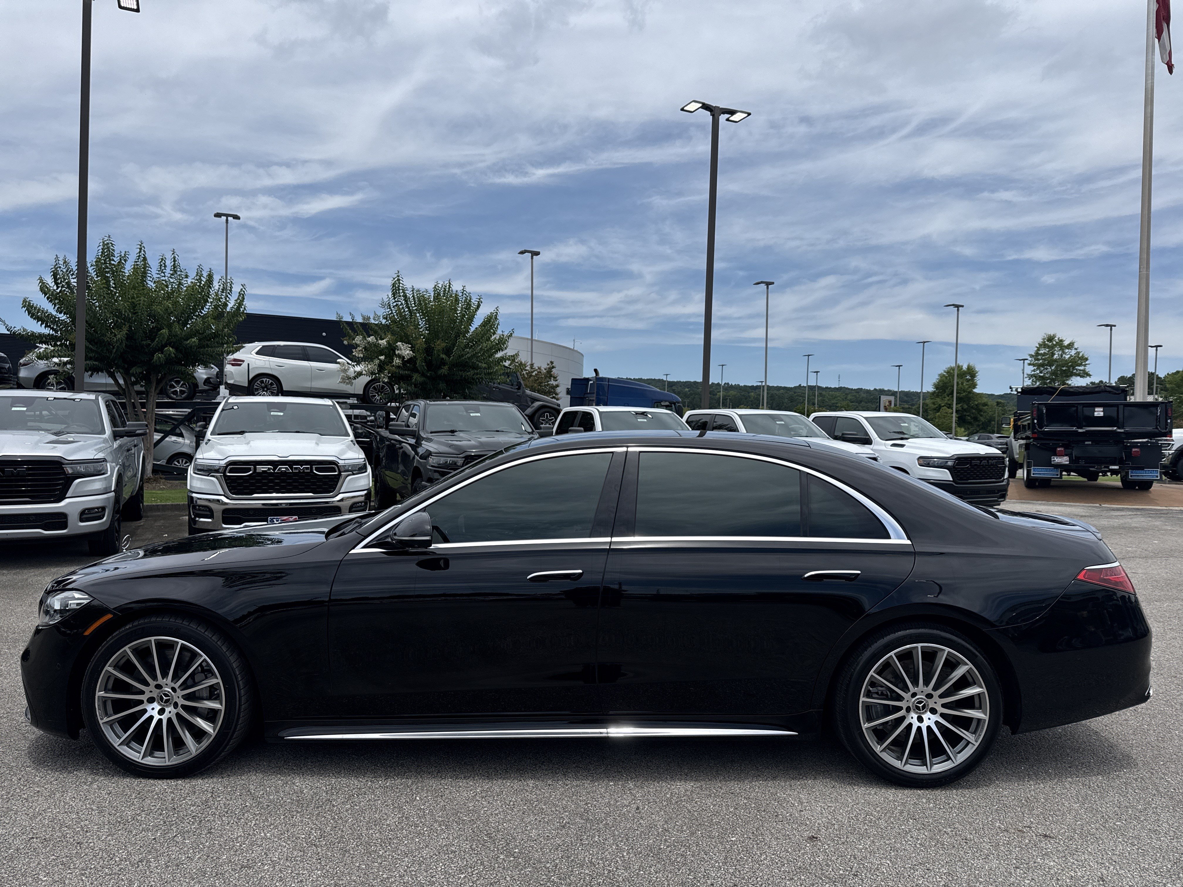 Used 2023 Black Mercedes-Benz S 500 image 4