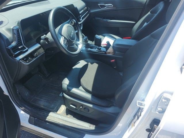 Used 2025 Glacial White Pearl Kia EX image 30