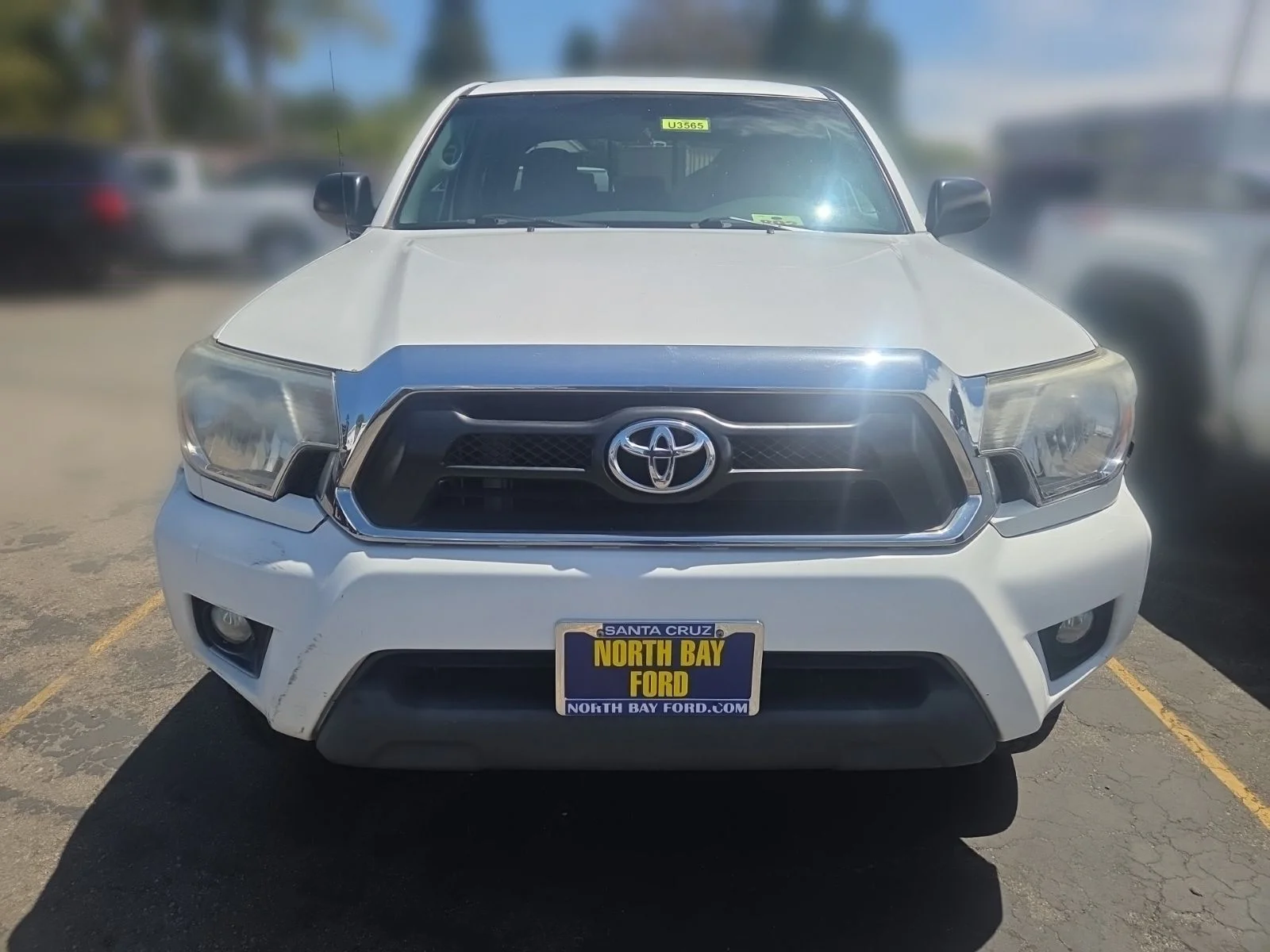 Used 2015 Super White Toyota Base image 18