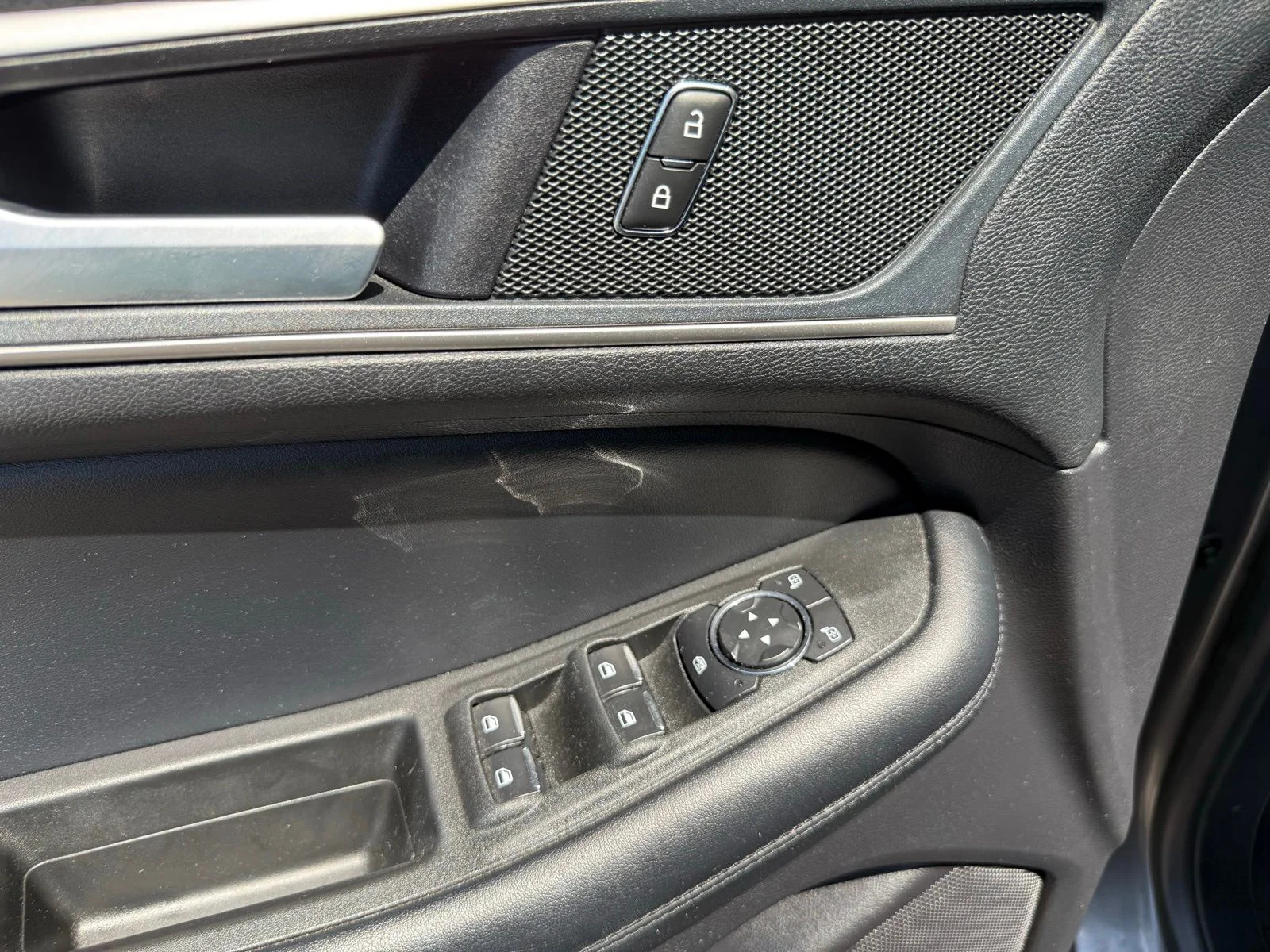 2021 Ford Edge SEL - Photo 13