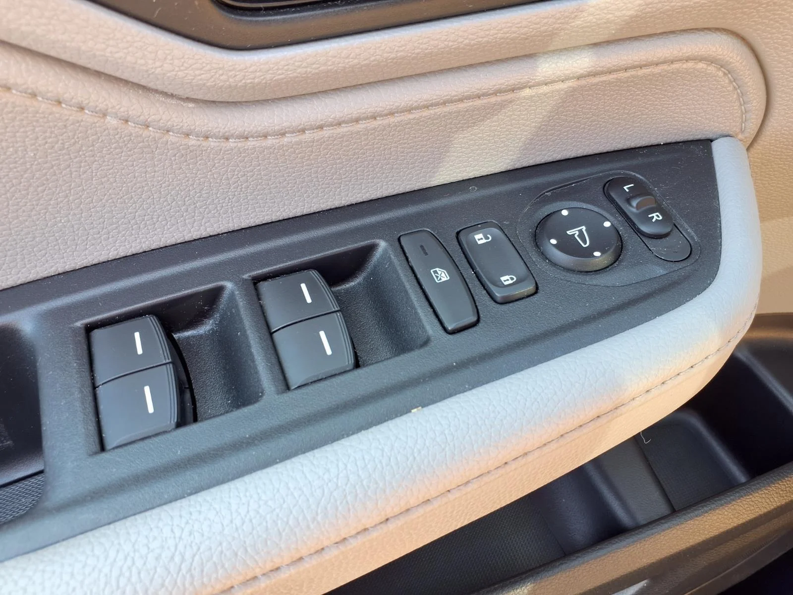 Used 2021 Obsidian Blue Pearl Honda  image 14