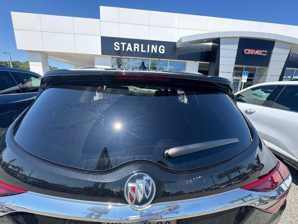 Used 2019 Includes Spectra Gray lower exterior accent color.) Buick Avenir image 6