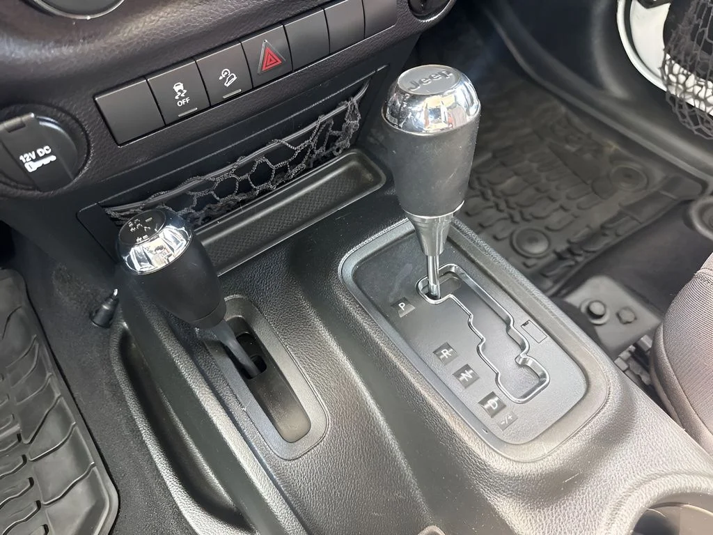 Used 2017 White Jeep Unlimited Sport image 15