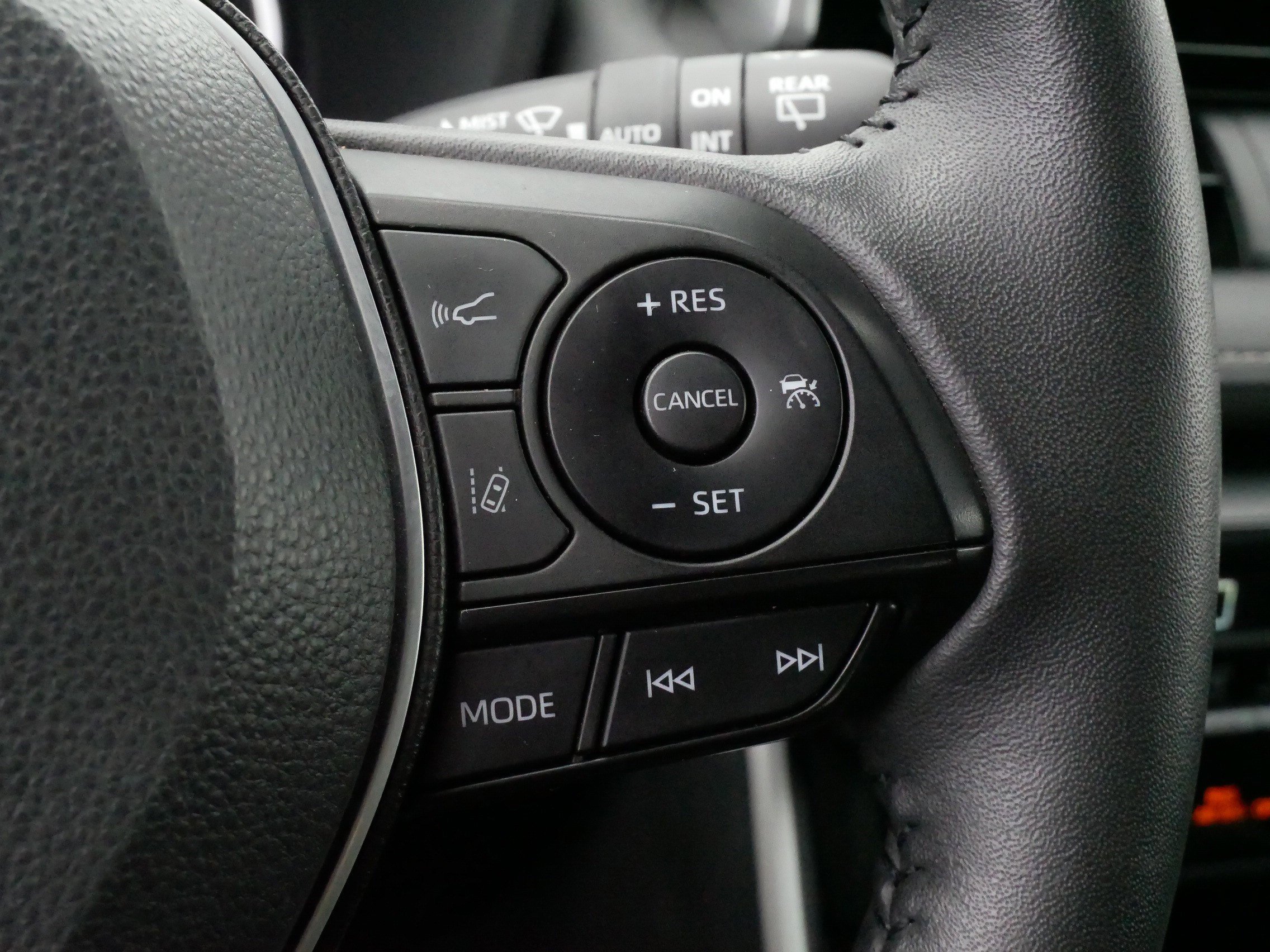 Used 2024 Ice Cap Toyota XLE image 25