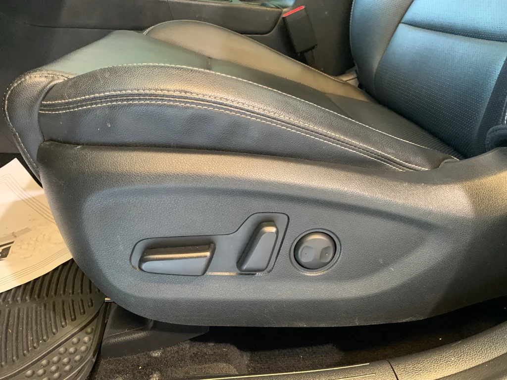 Used 2021  Kia S image 12