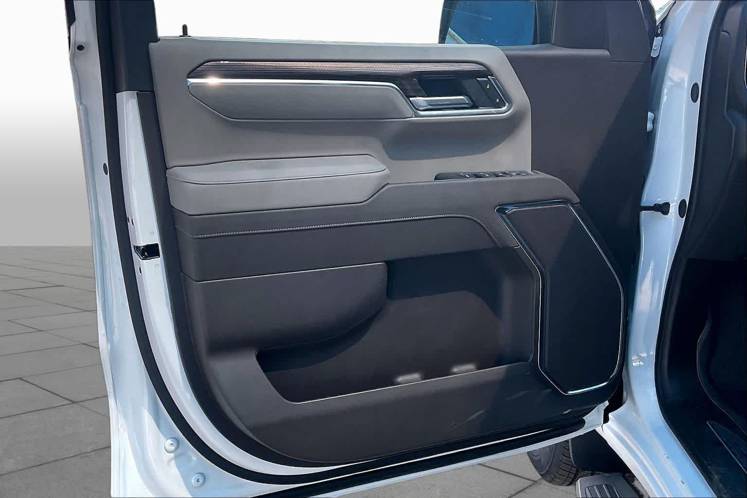 2026 Chevrolet Silverado 1500 LT - Photo 10