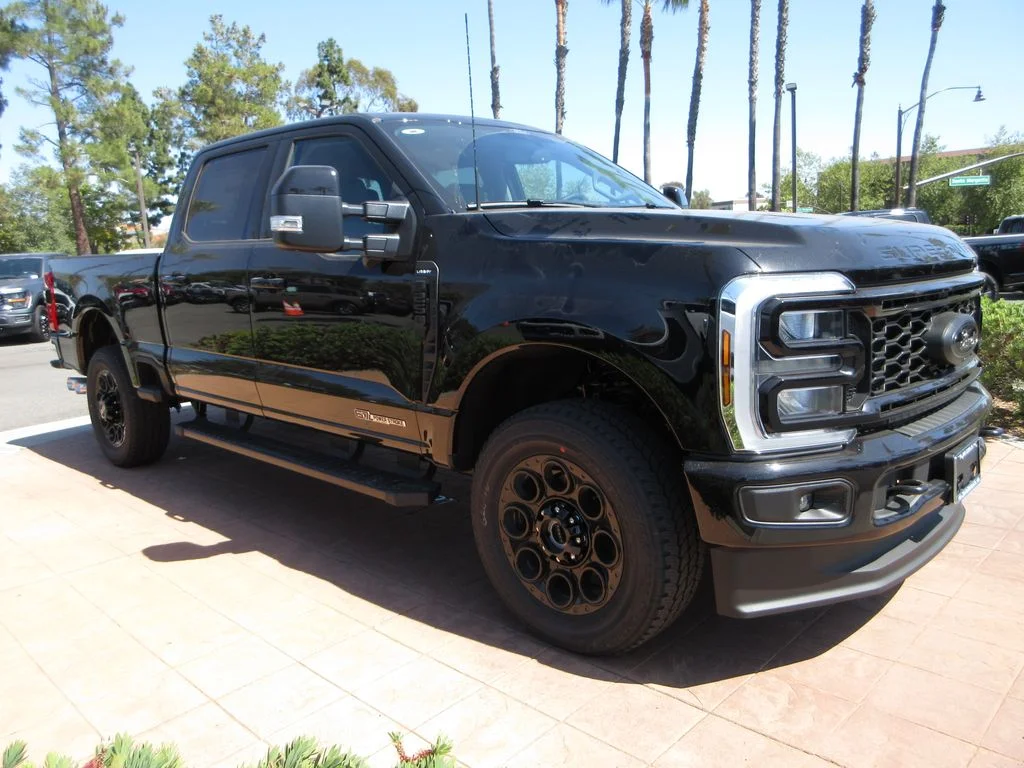 New 2026 Agate Black Metallic Ford Lariat image 6