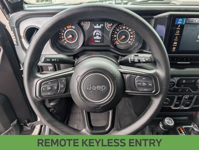 Used 2025 Crystal Metallic Jeep Sport image 15