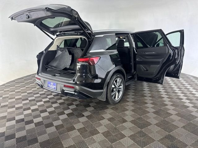 Used 2025 Black INFINITI LUXE image 14