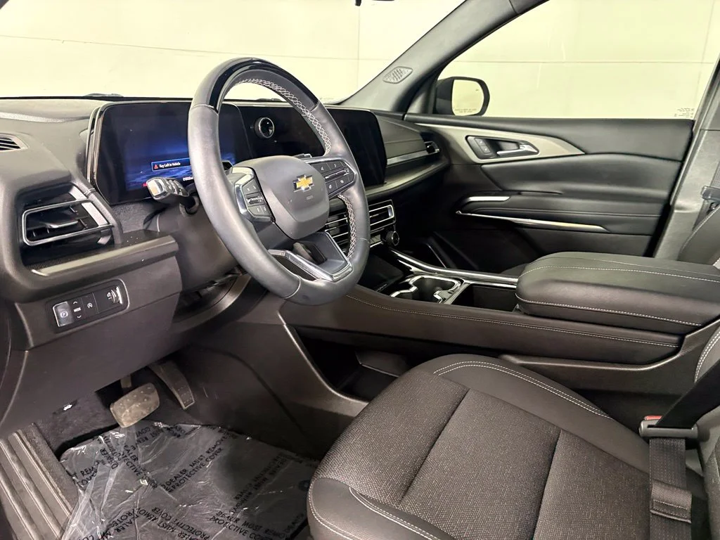 Used 2025 Blue Chevrolet LT image 27