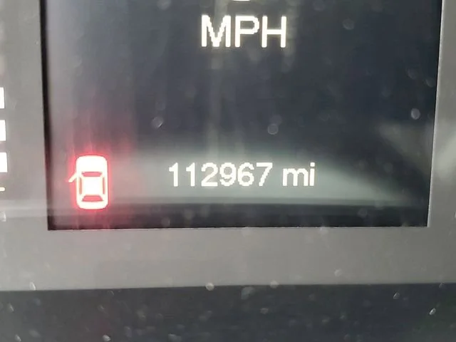 Used 2018 White Jeep Latitude Plus image 14