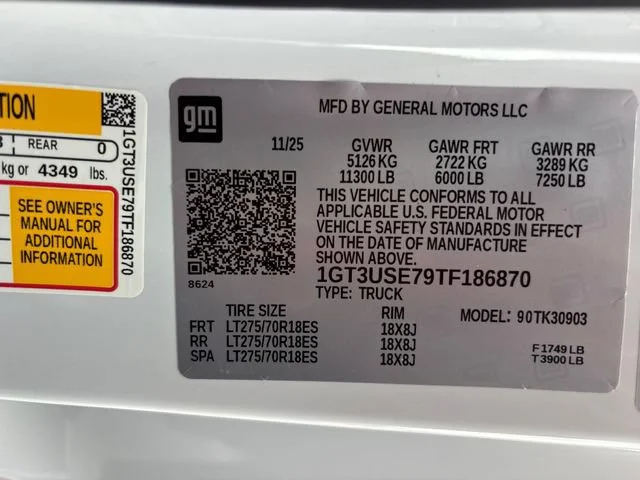 New 2026 Summit White GMC Pro image 31