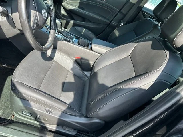 Used 2018 Black Buick Essence image 19