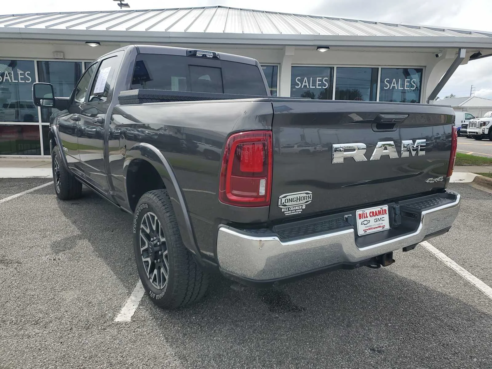 Used 2025 Ceramic Gray Clearcoat G Ram Longhorn image 3