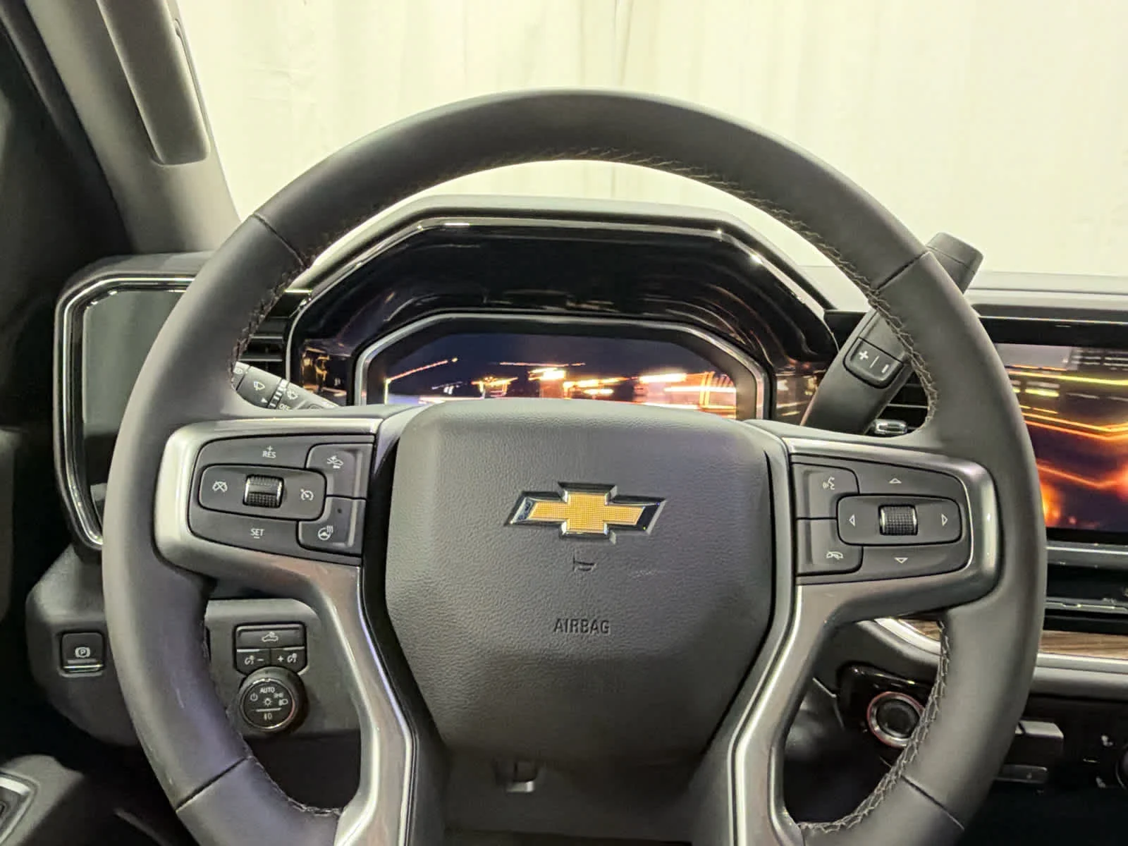 Used 2026 Cypress Gray Chevrolet LT image 19