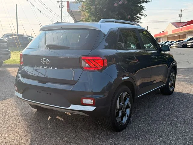Used 2023 White Hyundai Limited image 5