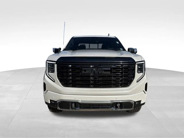 Used 2023 White GMC Denali Ultimate image 5