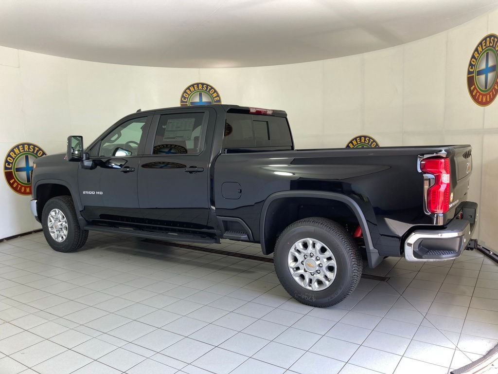 New 2026 Black Chevrolet LT image 19
