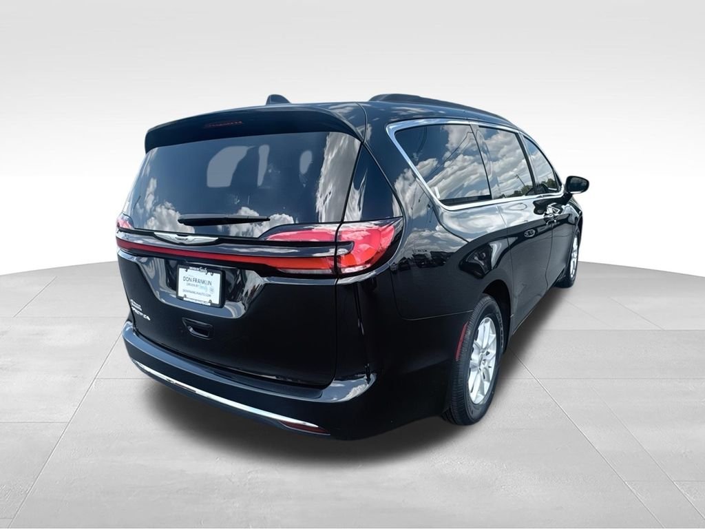 2022 Chrysler Pacifica Touring L - Photo 8