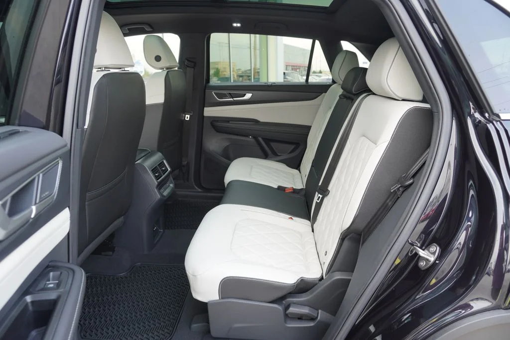 New 2026 Black Volkswagen 2.0T SEL Premium R-Line image 12