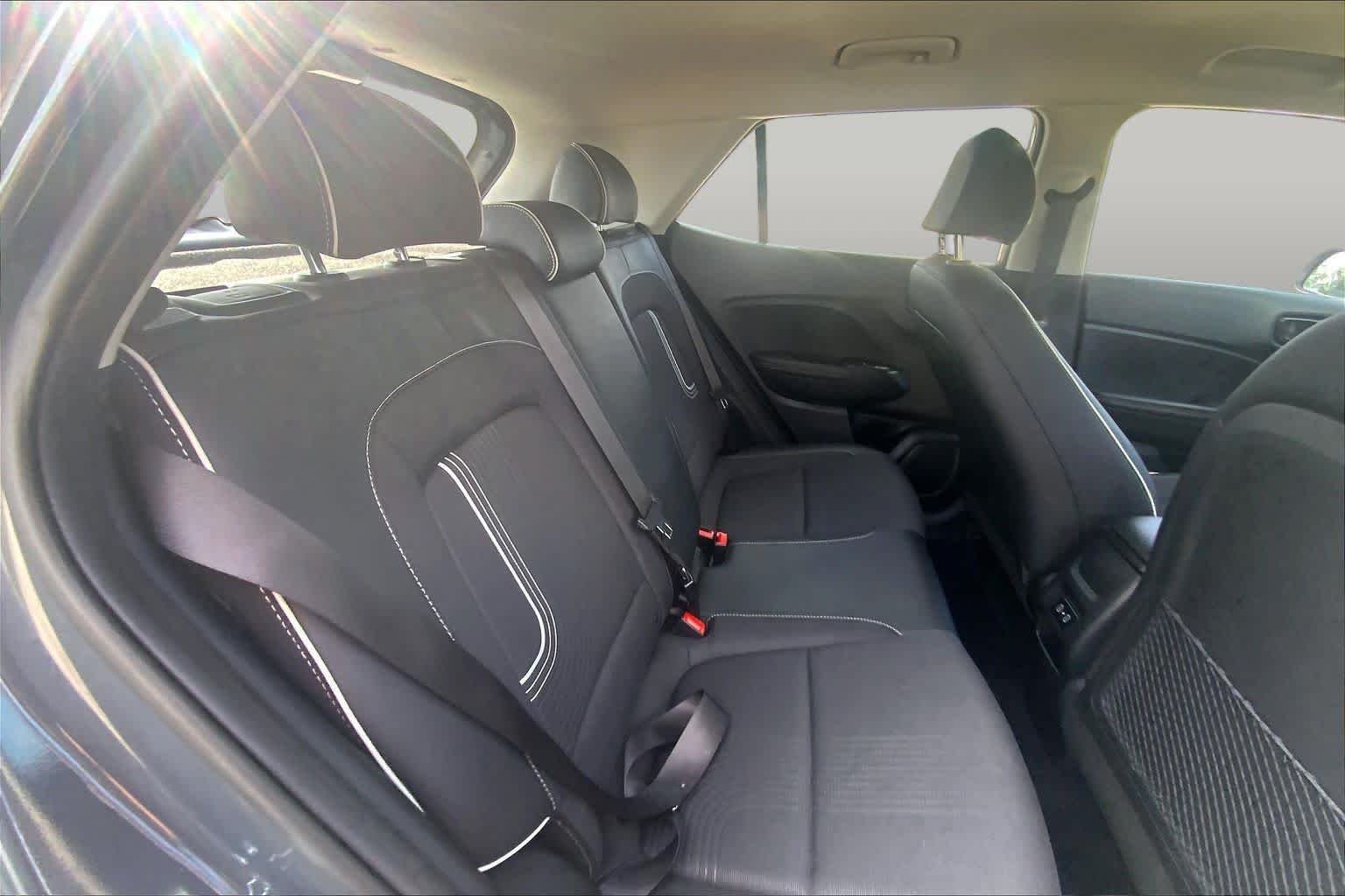 Used 2025 Black Roof Hyundai Limited image 19