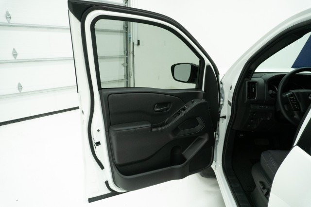 2026 Nissan Frontier SV - Photo 15