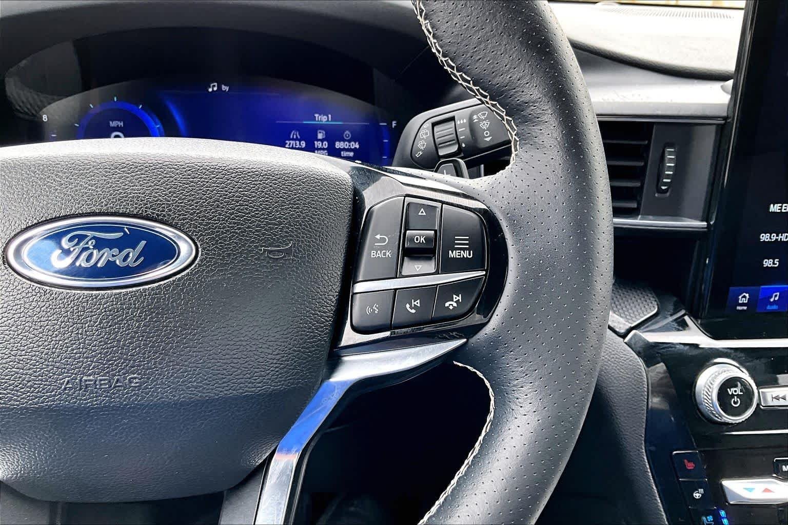 Used 2023 Star White Ford ST image 28