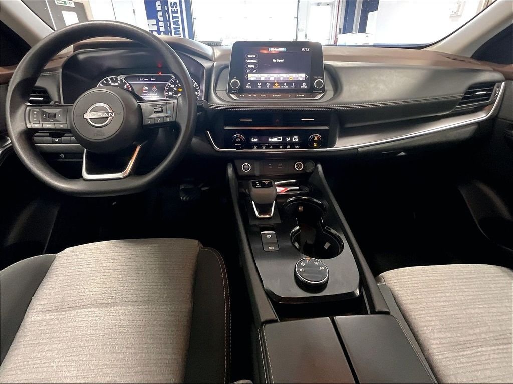 Used 2023 Silver Nissan SV image 21