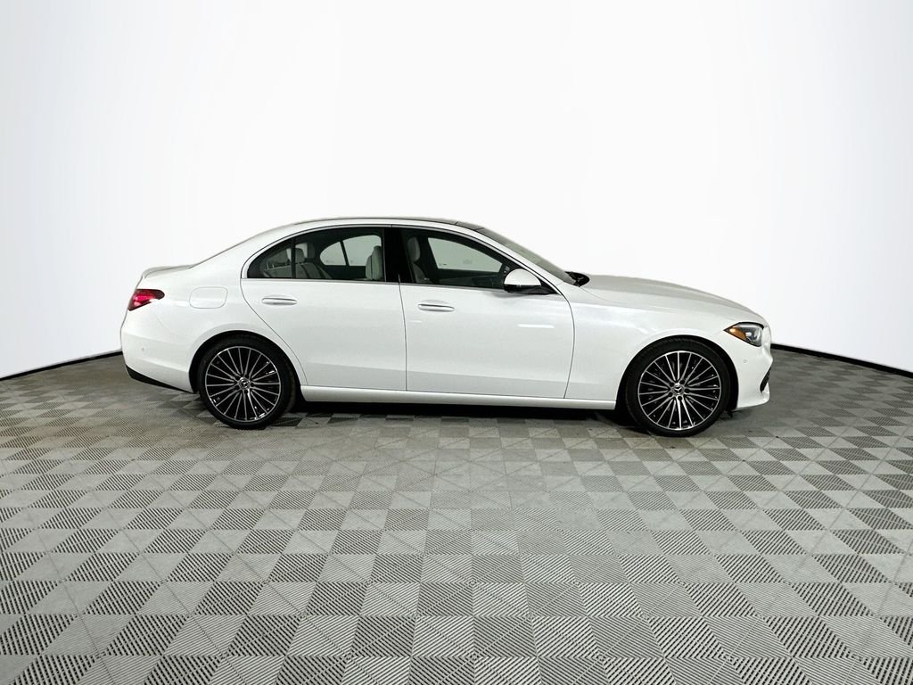 New 2026 MANUFAKTUR Moonlight White Metallic Mercedes-Benz C 300 image 8