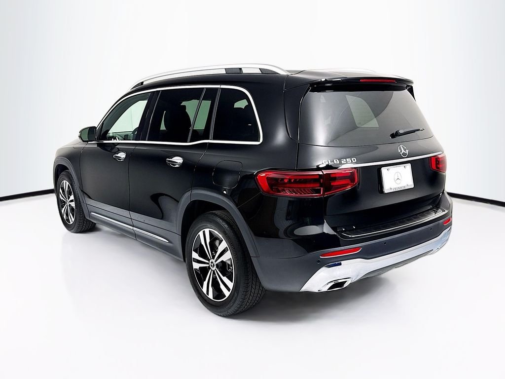 Used 2025 Night Black Mercedes-Benz GLB 250 image 7