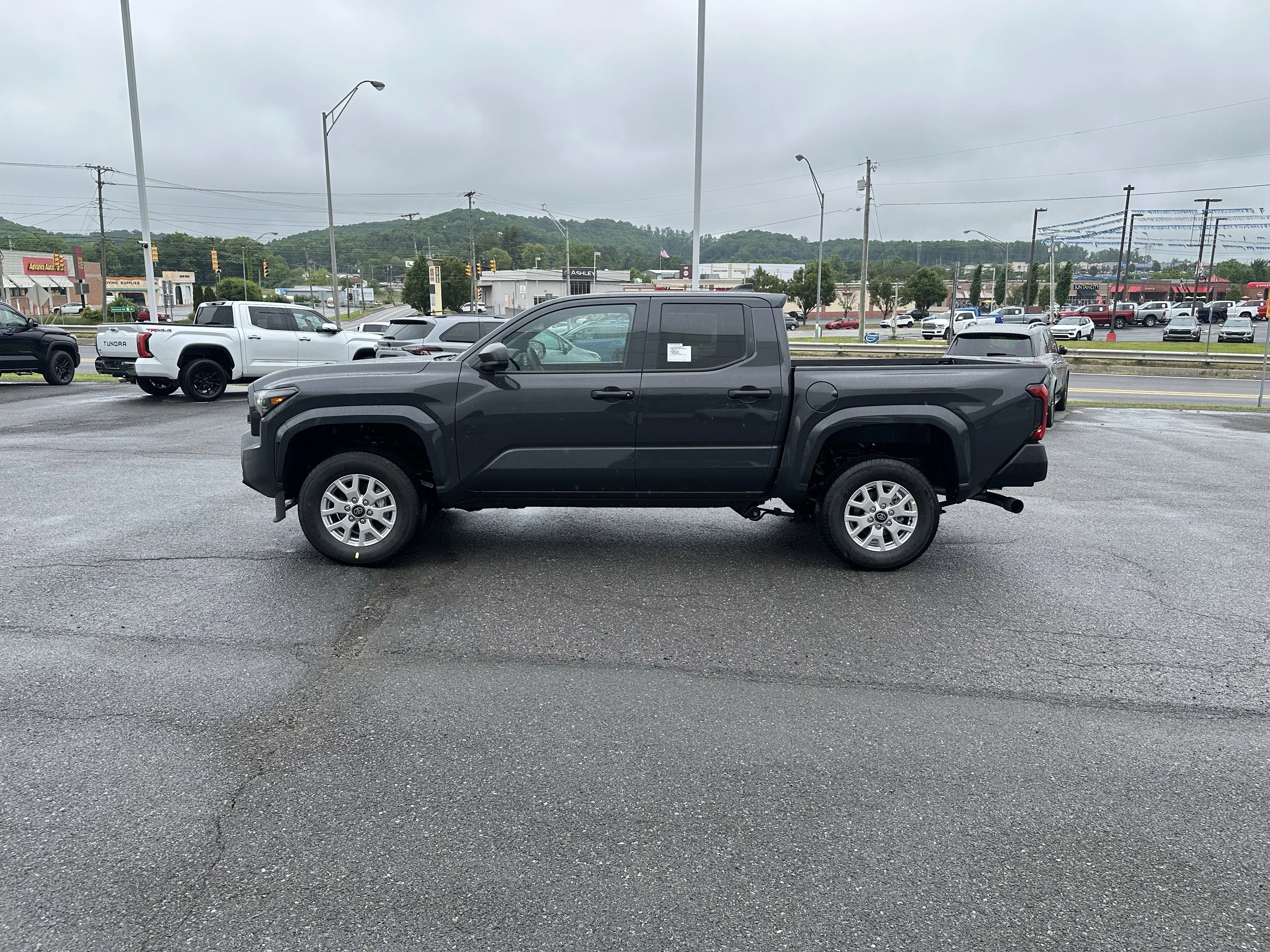 2026 Toyota Tacoma SR - Photo 6