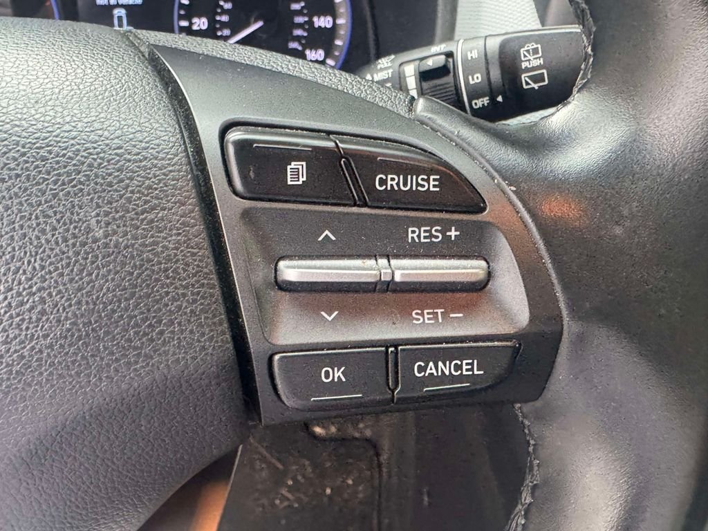 Used 2019 Red Hyundai SEL image 21