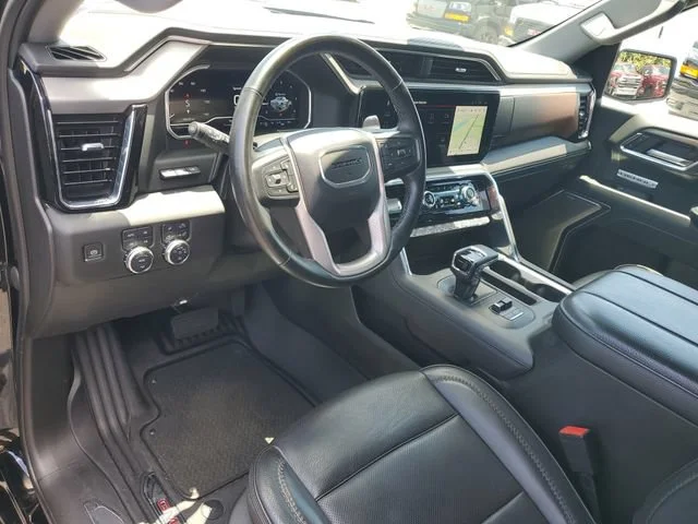 Used 2024 Onyx Black GMC Denali image 6