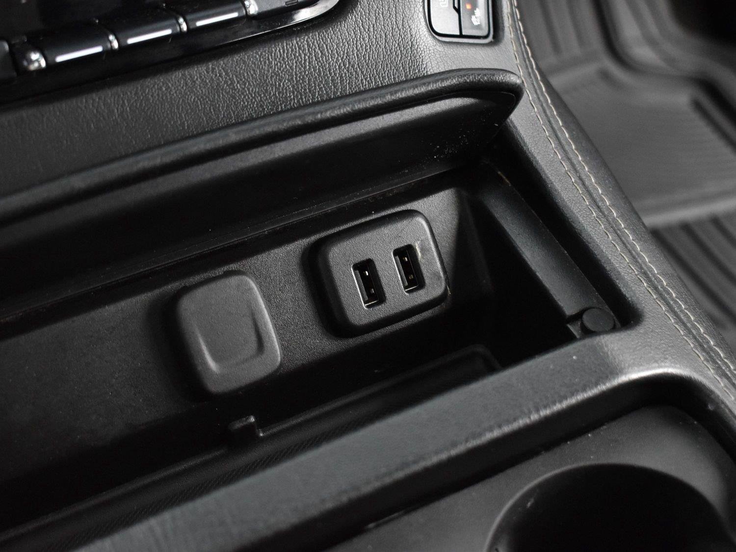 Used 2018 Black Chevrolet Premier image 29