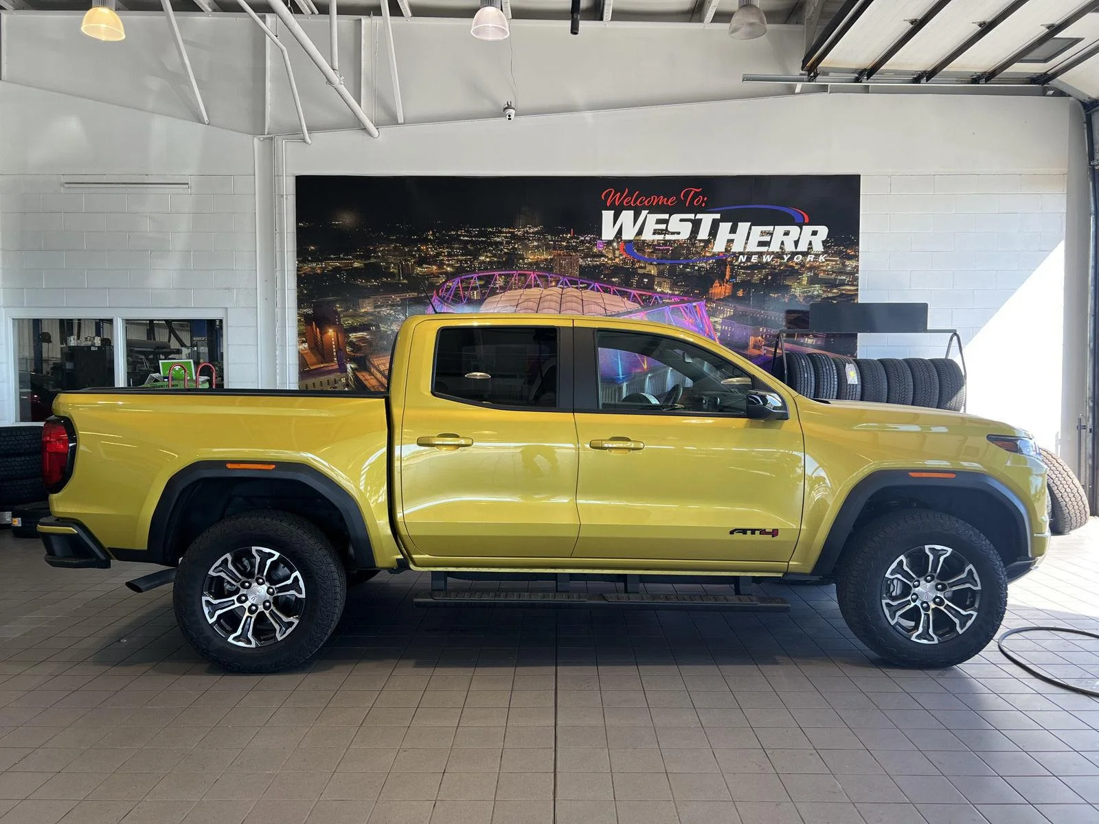 Used 2023 SOLAR FLARE METALLIC GMC 4WD AT4 image 9