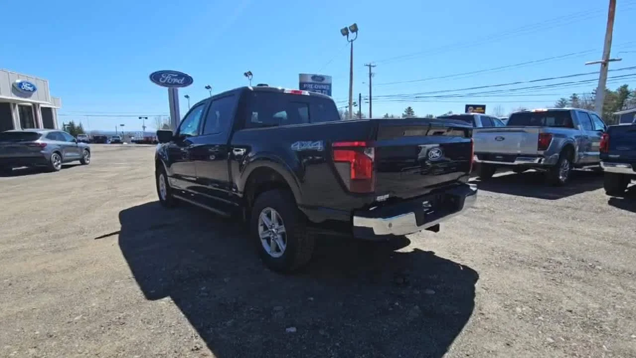 New 2026 Agate Black Metallic Ford XLT image 7