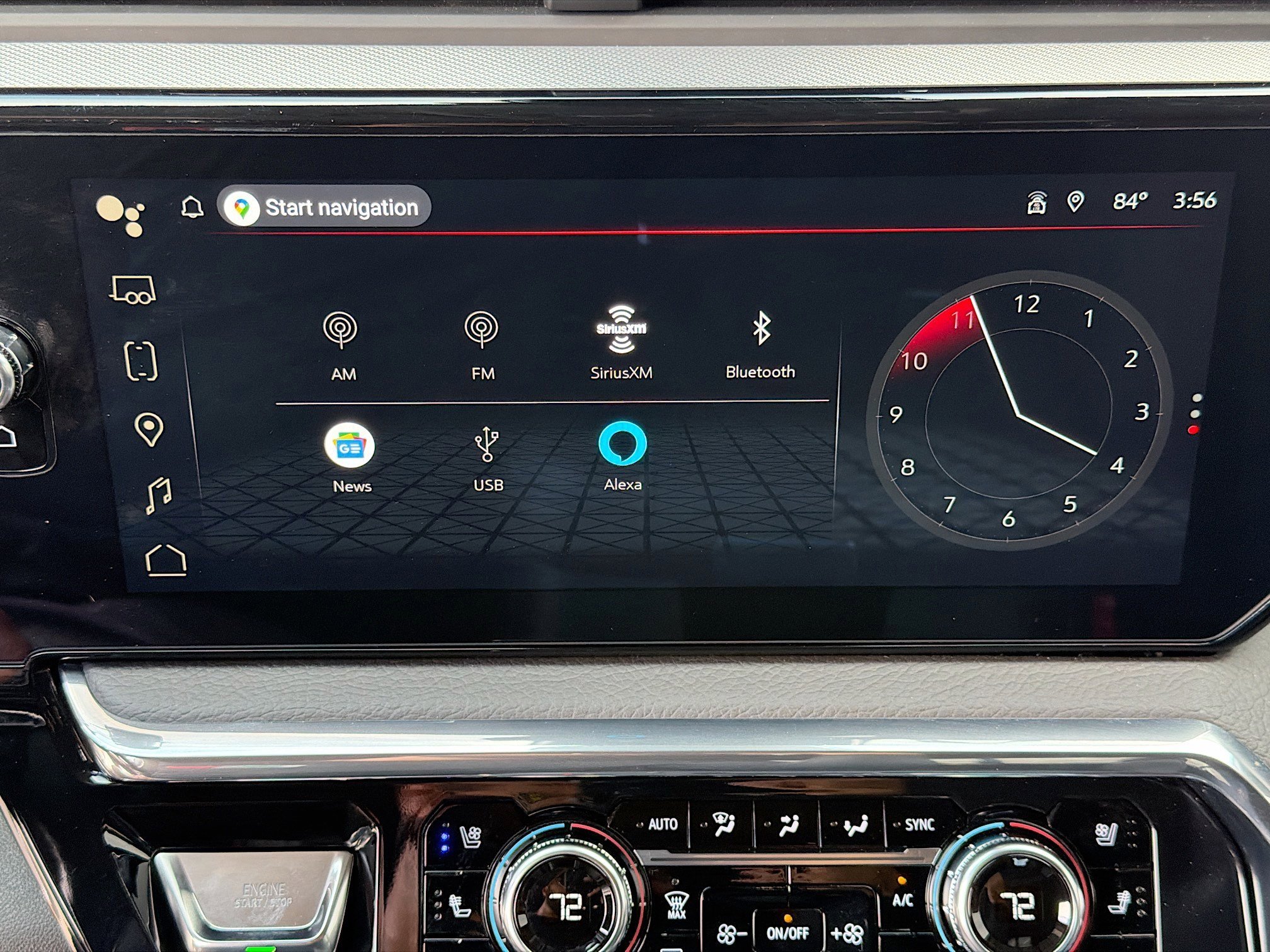 Used 2025 White Frost Tricoat GMC Denali image 30