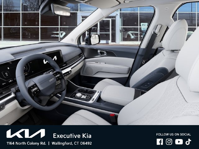 New 2027 Silver Kia SX image 17