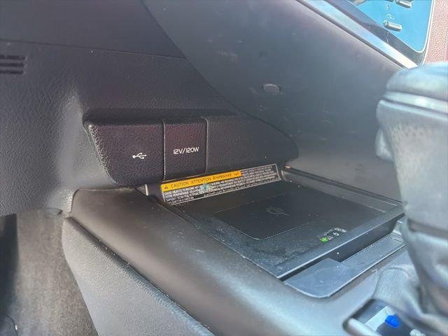 Certified Used 2021 MID BLK/WIND CHILL Toyota  image 41