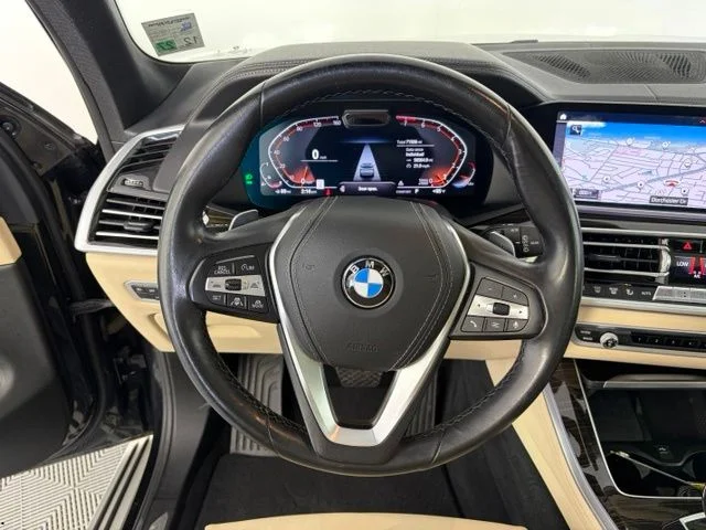 Used 2020 Black BMW sDrive40i image 29