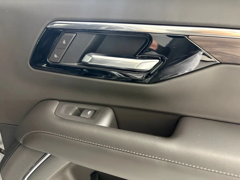 New 2026 Sterling Gray Metallic Chevrolet Z71 image 19