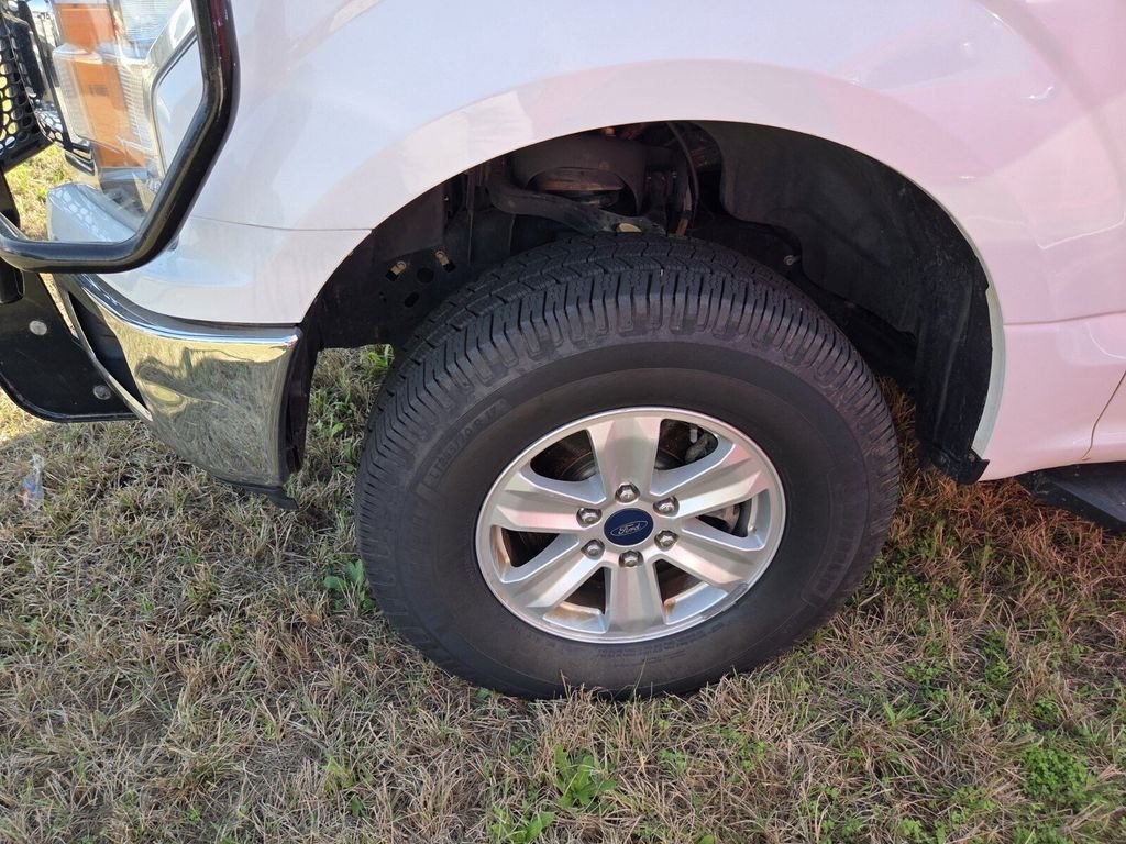 Used 2020 White Ford XLT image 8