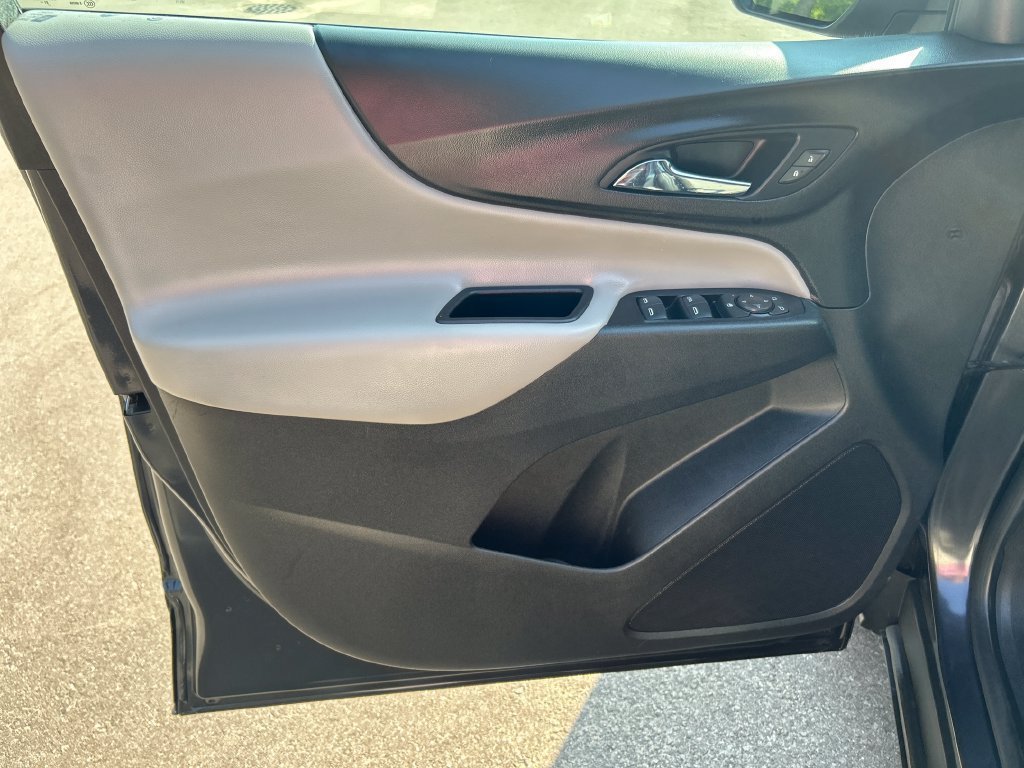 2022 Chevrolet Equinox LT - Photo 17