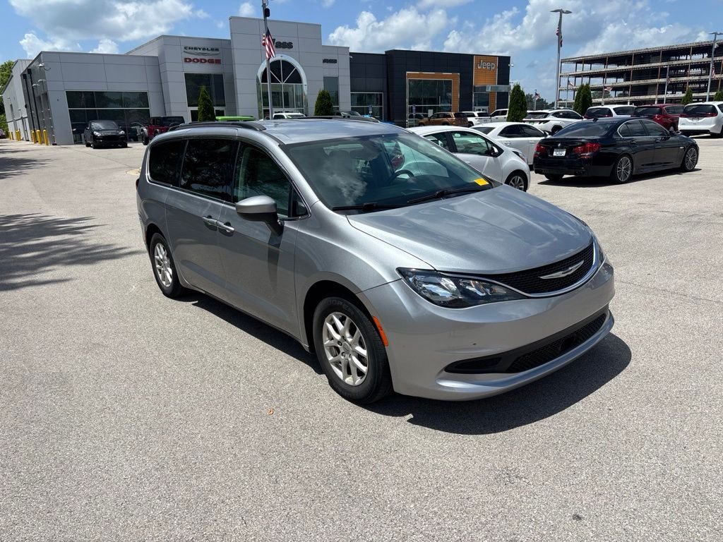 Used 2021 Silver Chrysler LXI image 7