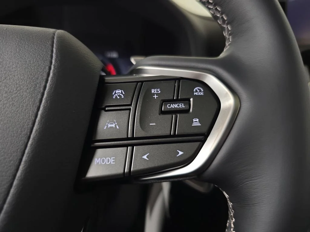 New 2026 Black Lexus 700h Luxury image 18